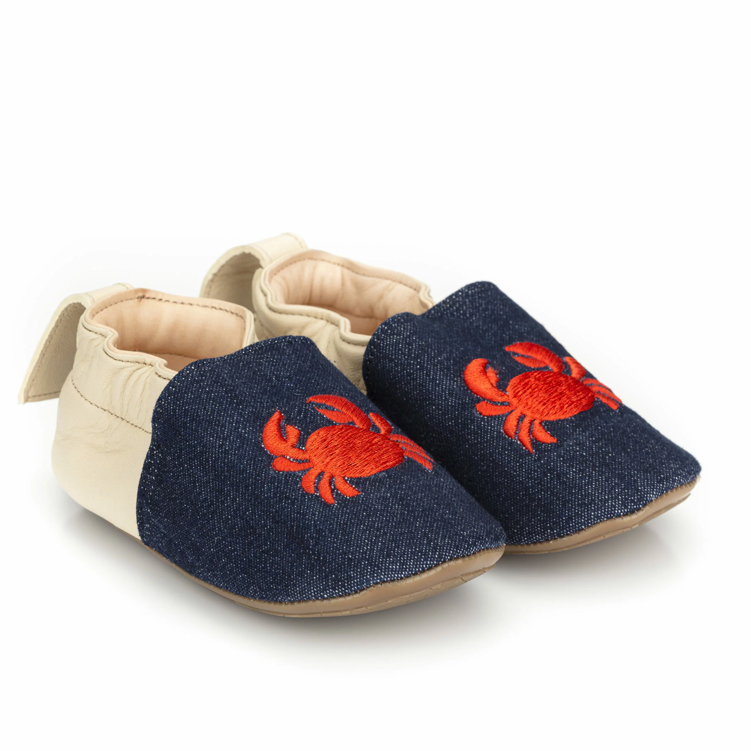 Chaussons en cuir NOOR blanc Maldives et jean upcyclé brodé crabe – HOB FEEL GOODS