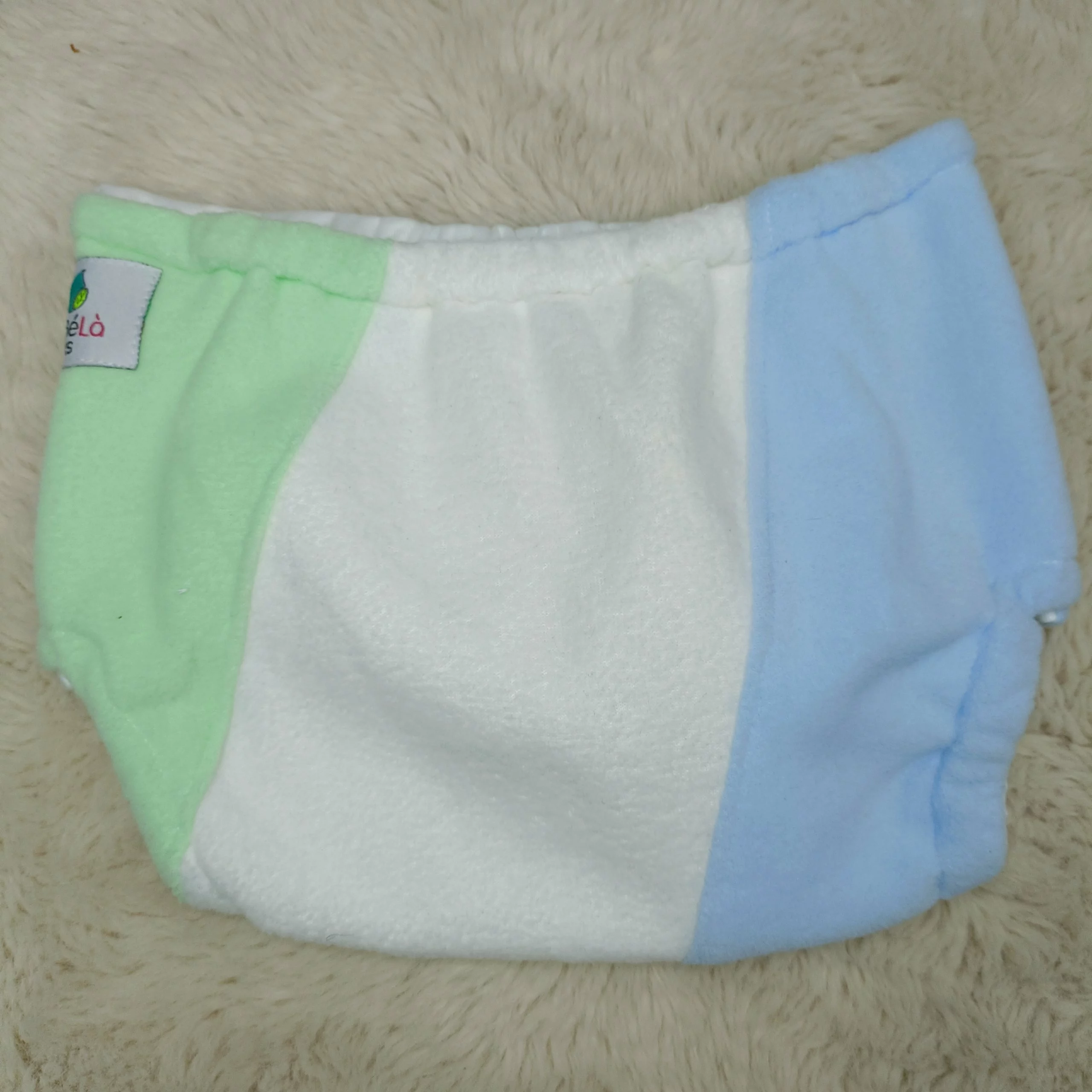 Surcouche CIEL, BLANC ET MENTHE en micro polaire XS (2 à 6 kg) – BEBELA